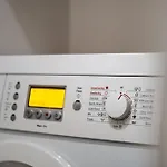 Deluxe With 2 Bedroom In Center Διαμέρισμα