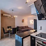 Διαμέρισμα Deluxe With 2 Bedroom In Center Βάρνα