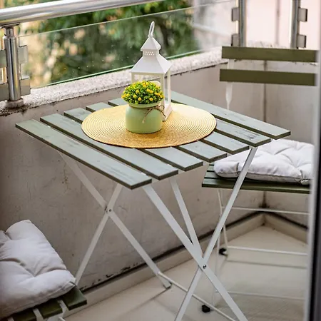 Deluxe With 2 Bedroom In Center 瓦爾納